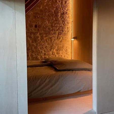 Hostel Les Briques